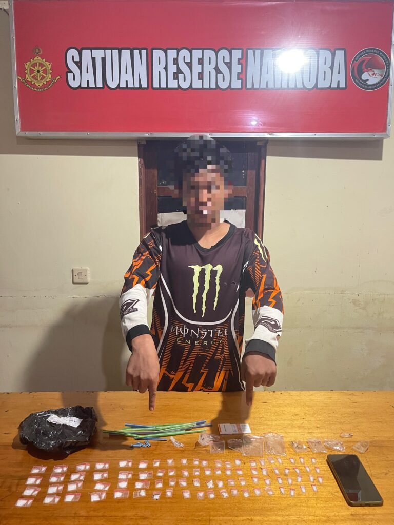 Pemuda berinisial ARL ditangkap Polres Nabire karena diduga miliki 102 paket sabu