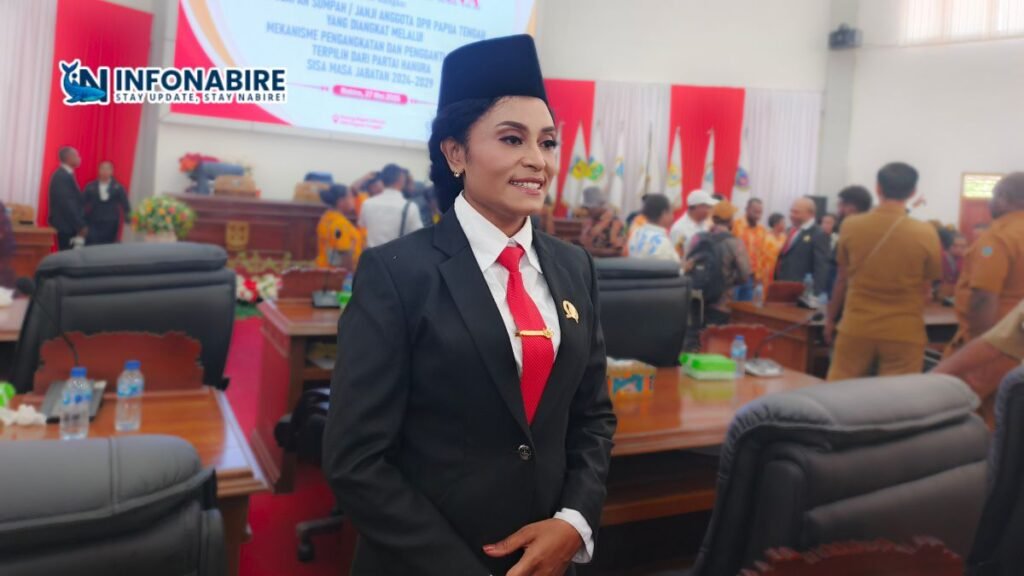 Stella Misiro usai dilantik sebagai anggota DPR Papua Tengah jalur Otsus, Selasa 27 Mei 2025