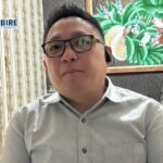 Pirly M. Momongan, Kasi Intelijen Kejari Nabire, saat memberikan keterangan di Kantor Kejaksaan Negeri Nabire, Rabu (28/05/2025).