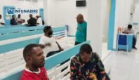 Anggota DPRK Intan Jaya menjalani pemeriksaan kesehatan di HI-LAB Abepura Jayapura