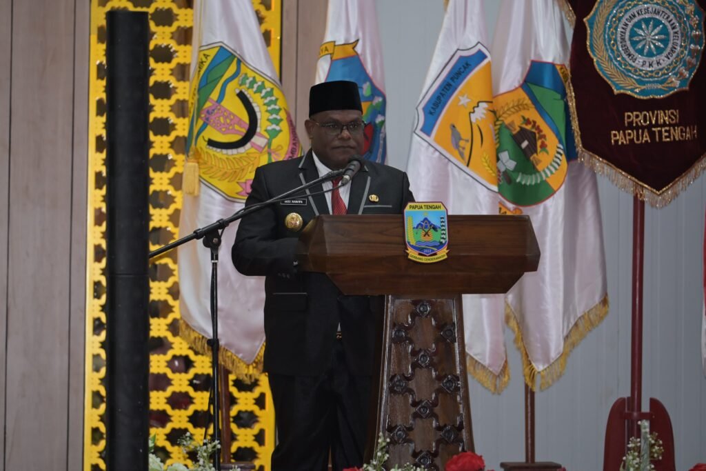Gubernur Papua Tengah Meki Nawipa