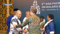 Deinas Geley Wakil Gubernur Papua Tengah