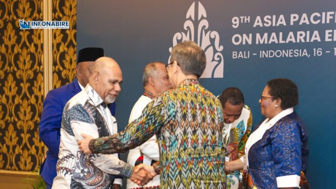Deinas Geley Wakil Gubernur Papua Tengah