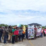 BREAKING NEWS: Puluhan Pencaker OAP Papua Tengah Geruduk Kantor Gubernur di Bandara Lama Nabire