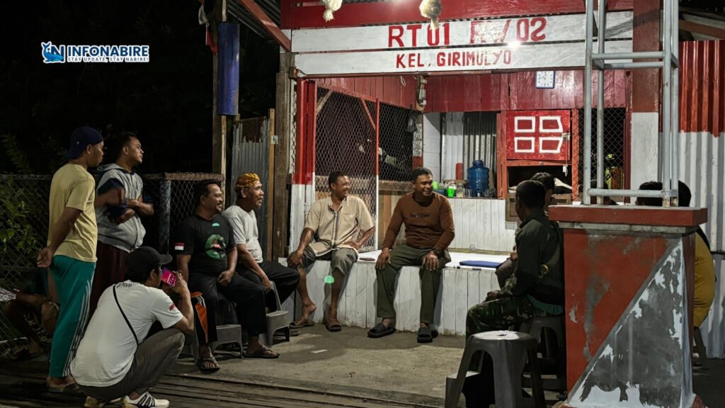 Ronda Jalan Terus, Pos Kamling Girimulyo Dapat Perhatian Kapolres Nabire