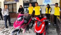 Satlantas Polres Nabire Kembalikan Motor Hasil Curanmor kepada Pemilik Sah