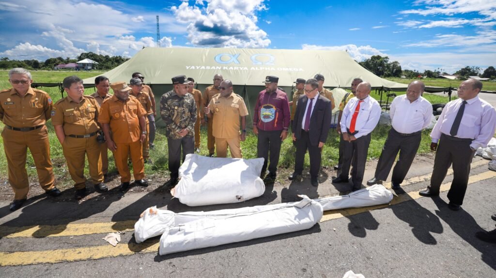 Pemprov Papua Tengah Salurkan Tenda Bantuan untuk Nabire, Intan Jaya, dan Puncak