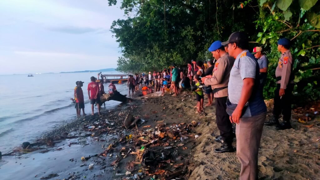 Remaja Nabire Tewas Tenggelam Saat Main Banana Boat