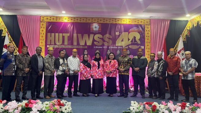 Perempuan Sulsel di Papua Tengah Rayakan HUT IWSS ke-48