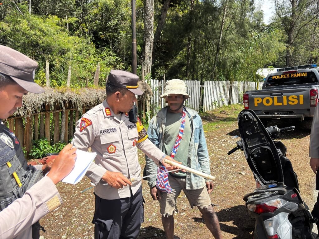Polres Paniai Intensifkan Patroli dan Razia, Sejumlah Sajam Diamankan dari Pengendara