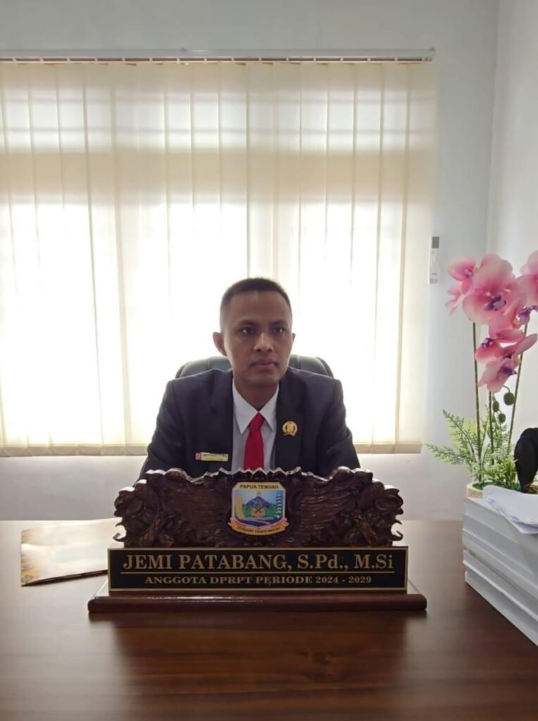 Anggota DPRP Papua Tengah Apresiasi PLN UP3 Nabire Jaga Listrik Tetap Menyala Jelang Natal dan Tahun Baru