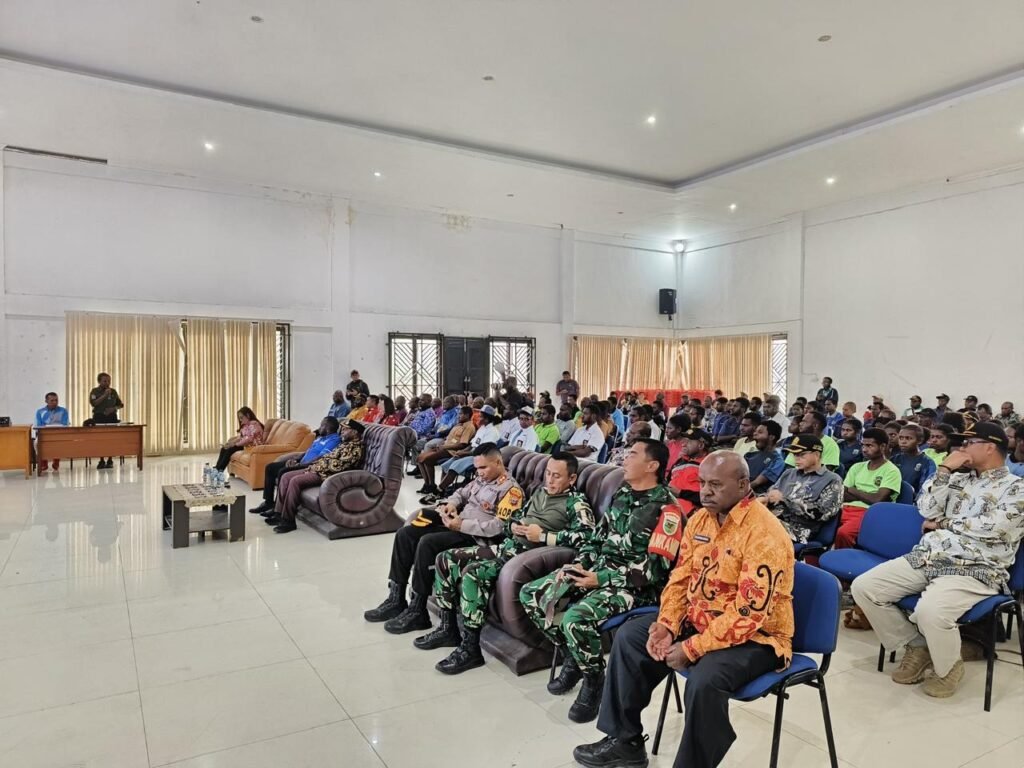 Pastikan Kunker Gubernur Papua Tengah Berjalan Aman, Polres Paniai Laksanakan Pengamanan Ketat