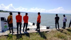 INI Penyebab Pesawat Smart Cakrawala Aviation Mendarat Darurat di Pantai Bandara Nabire