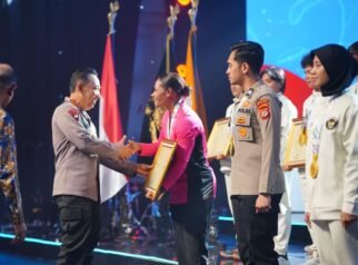 Kapolri Beri Apresiasi Atlet Polri dan Non-Polri Berprestasi di SEA Games 2025