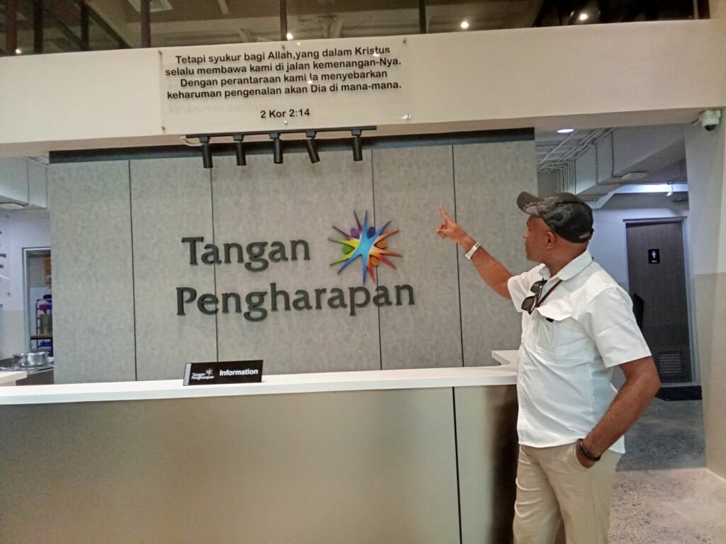 Guru Hebat Selalu Membawa Harapan, Wakil Ketua I DPRK Nabire Dorong Kolaborasi Pendidikan Pedalaman