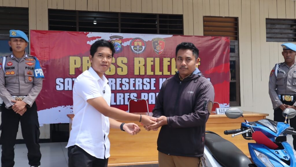 Polres Paniai Ungkap Kasus Curanmor, Sepeda Motor Honda Beat Dikembalikan ke Pemilik