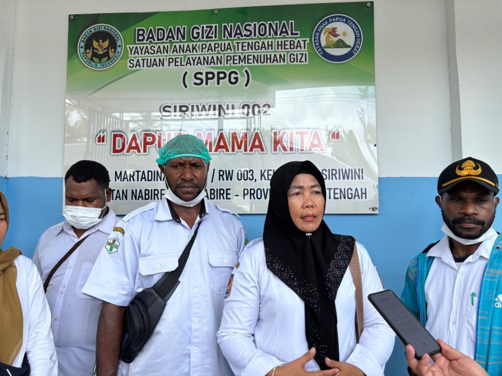 Dinkes Papua Tengah Monitoring 3 SPPG di Siriwini, Soroti Pengelolaan Limbah dan Sanitasi