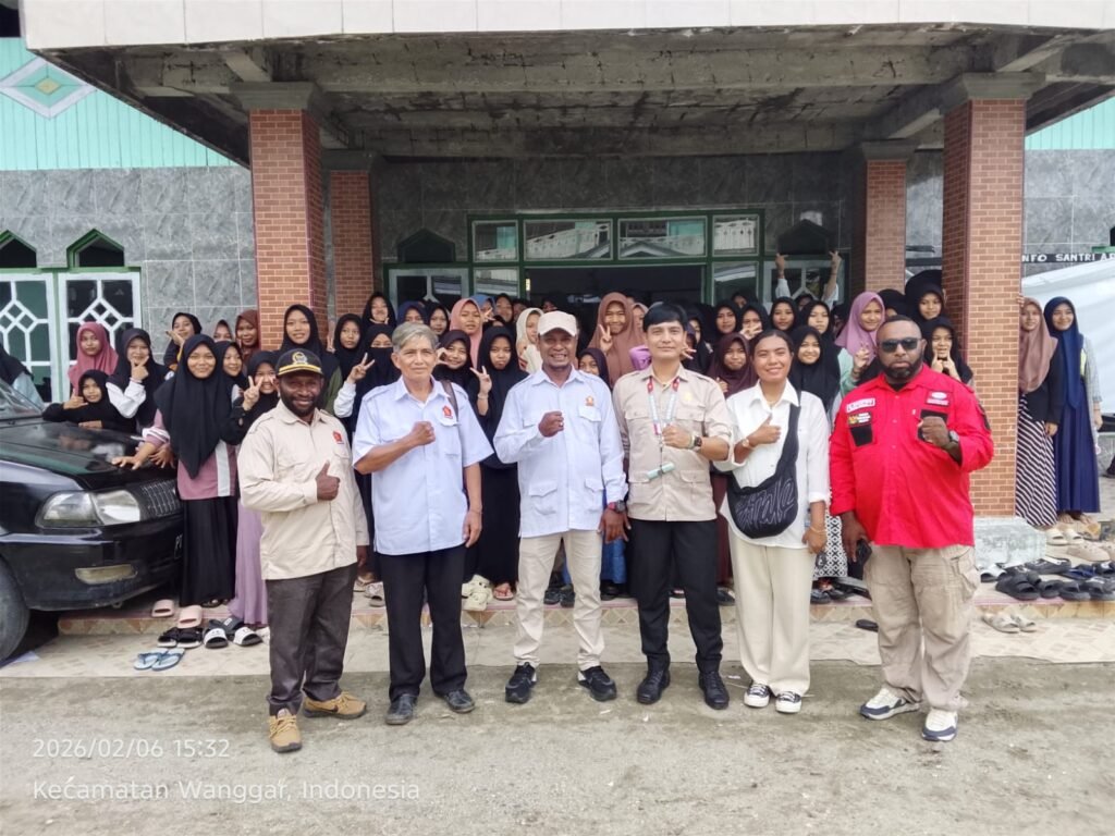 Wakil Ketua I BMP RI Papua Tengah Hadiri Silaturahmi HUT ke-18 Gerindra, Sembako Disalurkan ke Pesantren APIK Nabire