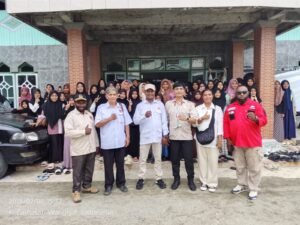 Wakil Ketua I BMP RI Papua Tengah Hadiri Silaturahmi HUT ke-18 Gerindra, Sembako Disalurkan ke Pesantren APIK Nabire