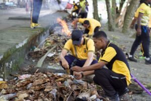 Wakapolda Pimpin Olahraga dan Korvey Polda Papua Tengah di Pantai Nabire