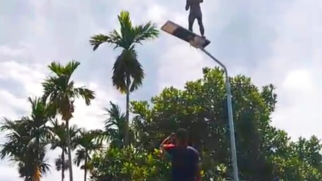 Percobaan Bunuh Diri di Kalibobo Nabire, Tim Damkar Papua Tengah Lakukan Evakuasi Cepat