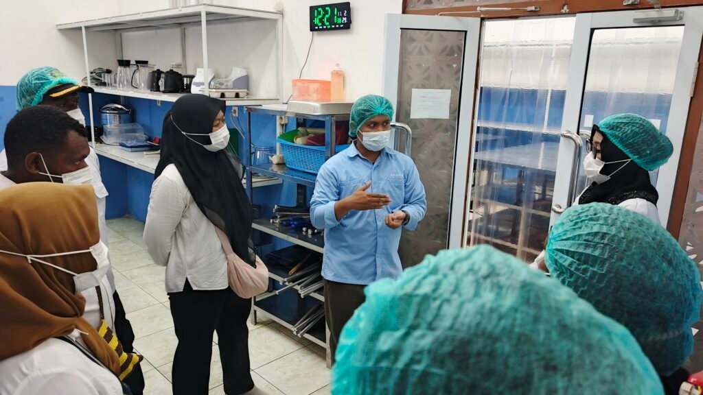 Dinkes Papua Tengah Monitoring 3 SPPG di Siriwini, Soroti Pengelolaan Limbah dan Sanitasi