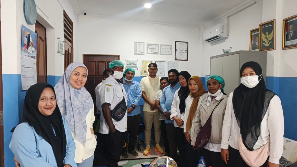 Dinkes Papua Tengah Monitoring 3 SPPG di Siriwini, Soroti Pengelolaan Limbah dan Sanitasi