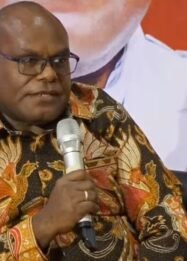 Meki Nawipa Tegaskan Tak Ada Kompromi bagi Pejabat Tak Berkinerja