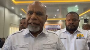 Wagub Papua Tengah Ajak Mahasiswa Jadi Pengusaha, Jangan Terpaku CPNS