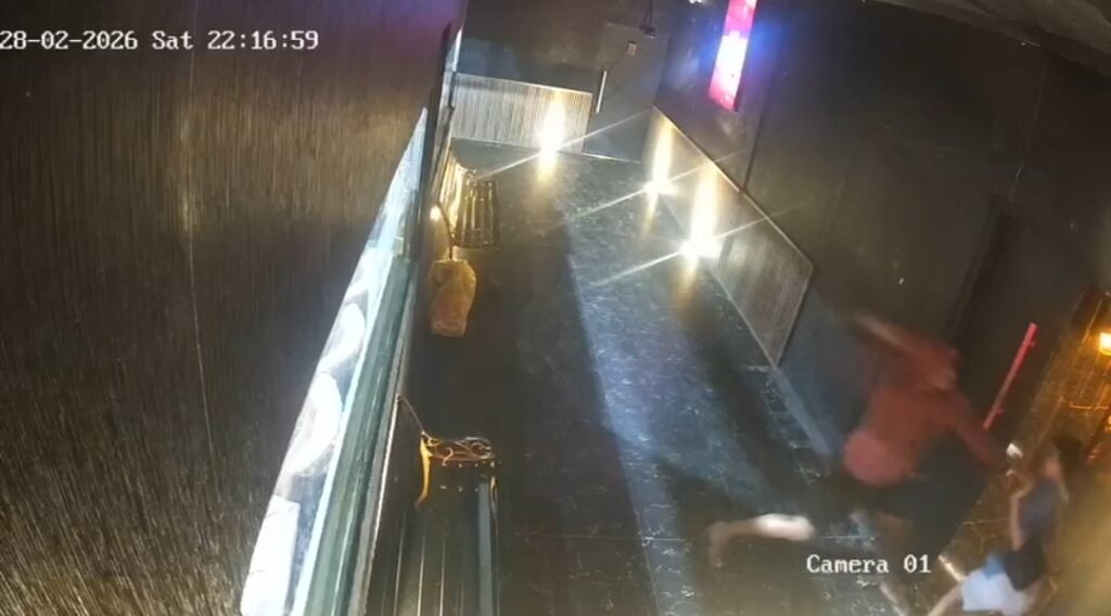 Diduga Sakit Hati Dipecat, Pria Bacok Perempuan di Nabire