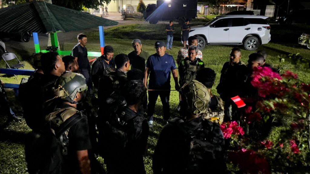 Aparat TNI-Polri Gerebek Kamp KKB Pimpinan Aibon Kogoya di Hutan Nabarua Nabire