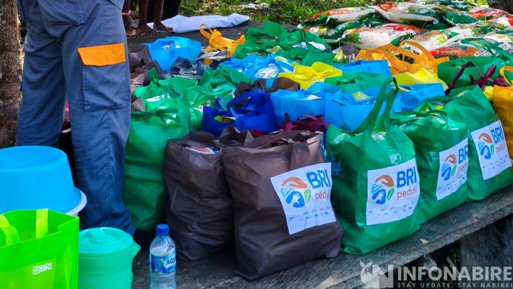 BRI Nabire Berbagi di Ramadhan 1447 H, 1.300 Paket Sembako Disalurkan untuk Warga Kurang Mampu dan Pengungsi