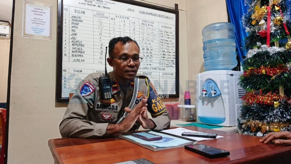 KRONOLOGI: Ibu Bhayangkari Tertabrak Sedan di Depan RSUD Nabire, Alami Benturan Kepala dan Punggung