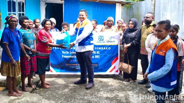 BRI Nabire Berbagi di Ramadhan 1447 H, 1.300 Paket Sembako Disalurkan untuk Warga Kurang Mampu dan Pengungsi