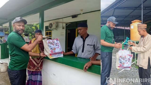 Wakil Ketua I DPRK Nabire Imanuel Rumbewas Salurkan 1.000 Sandal Wudhu untuk Masjid di Bulan Ramadan