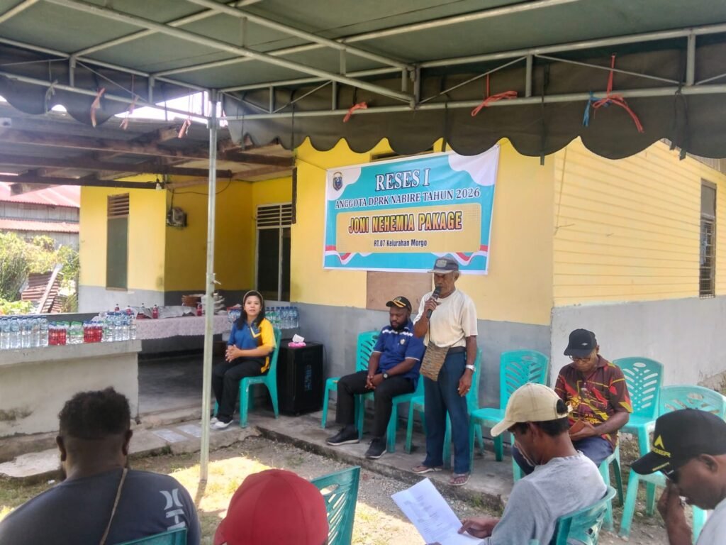 Wakil Ketua II DPRK Nabire Jhonny Nehemia Pakage Reses di Morgo, Serap Aspirasi Warga