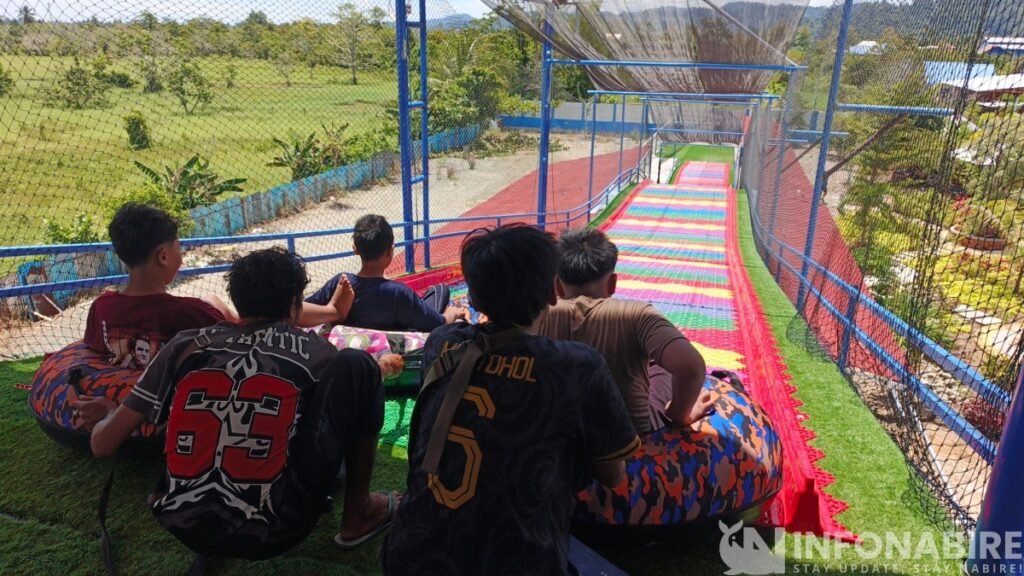 Tempat Wisata Hits di Nabire, Rainbow Slide Siloam Blessing Waterboom Jadi Daya Tarik Liburan Keluarga