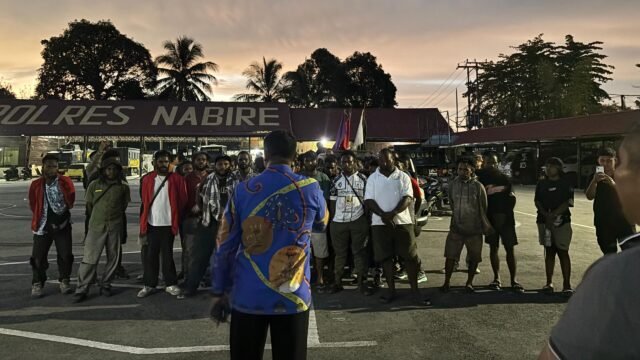 Polres Nabire Amankan dan Arahkan Massa KMPP, Penyampaian Aspirasi Diimbau Tertib