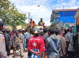 Polisi Fasilitasi Massa FRB Siriwini ke DPRP Papua Tengah, Aksi Tetap Tertib
