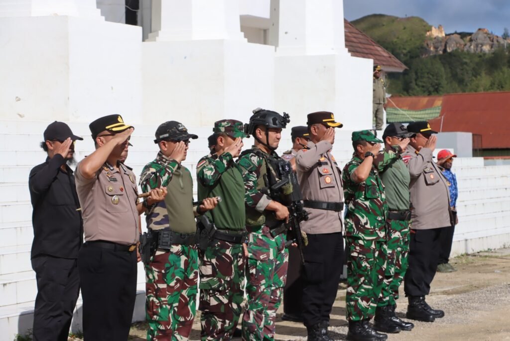 “Sinergi Untuk Paniai: ASN, TNI dan POLRI Bersatu Wujudkan Pelayanan dan Keamanan yang Humanis”