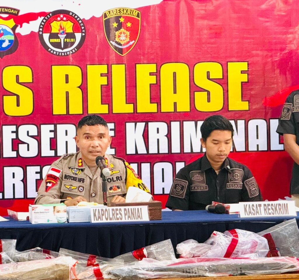 Polisi Buru Pelaku Perampasan HP Modus Minta Uang di Kios Enaro Paniai, Aksi Pelaku Terekam CCTV