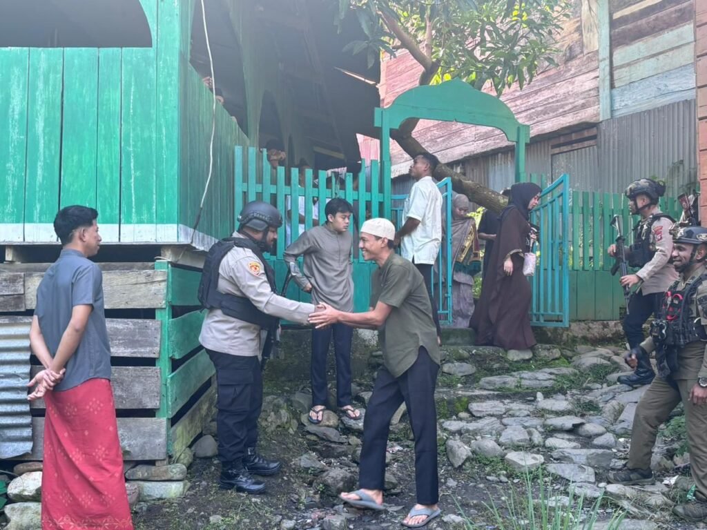 140 Personel Polres Paniai Disiagakan Amankan Sholat Idul Adha 1447 H, Ibadah Berlangsung Khidmat di 4 Lokasi