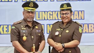 Putri Asli Papua Ema Kristina Dogomo Resmi Jabat Kasi Pidsus Kejari Nabire