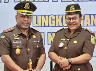 Putri Asli Papua Ema Kristina Dogomo Resmi Jabat Kasi Pidsus Kejari Nabire