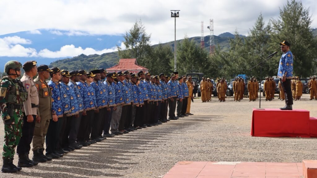 “Sinergi Untuk Paniai: ASN, TNI dan POLRI Bersatu Wujudkan Pelayanan dan Keamanan yang Humanis”