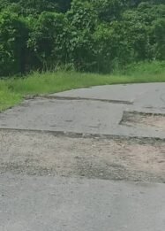 Warga di Nabire Barat Minta Pemda Pasang Papan Peringatan di Jalur Perbaikan Jalan