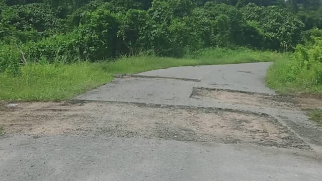 Warga di Nabire Barat Minta Pemda Pasang Papan Peringatan di Jalur Perbaikan Jalan