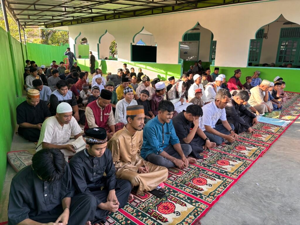 Shalat Idul Adha 1447 H di Masjid Al-Anshor Sanoba Berlangsung Khidmat, Jamaah Meluber hingga Halaman