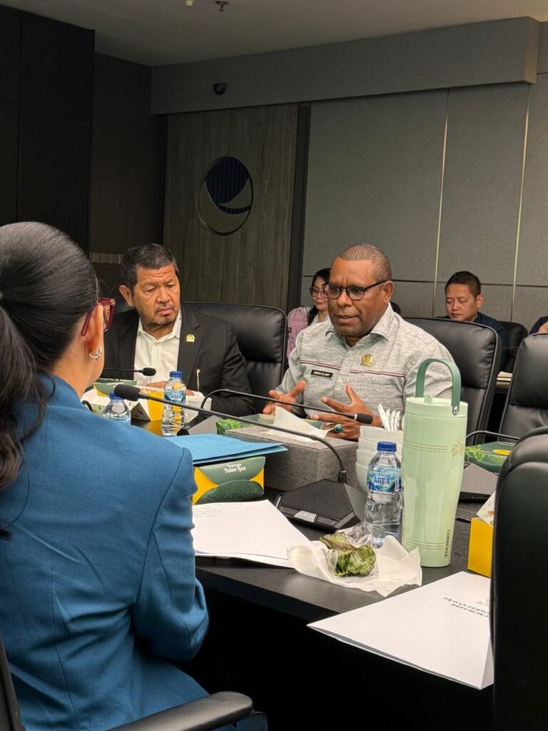 Wakil Ketua I DPR Papua Tengah, Pdt. Diben Elaby