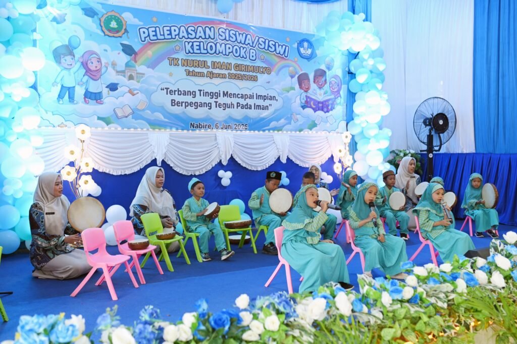 98 Siswa TK Nurul Iman Girimulyo Nabire Lulus 100 Persen, Pelepasan Penuh Haru dan Kebanggaan